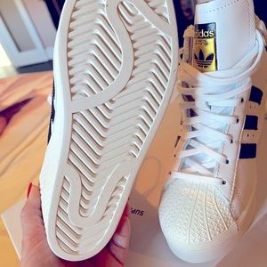 These are brand new. Never worn.